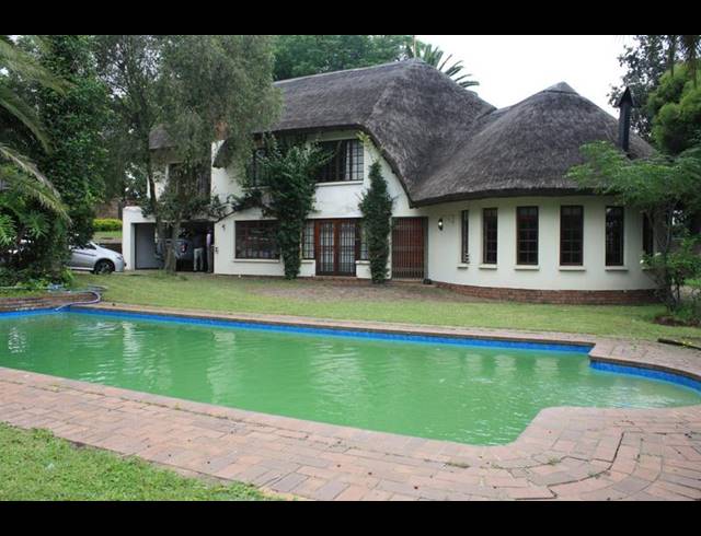 5 BEDROOM HOUSE FOR SALE IN BUCCLEUCH
